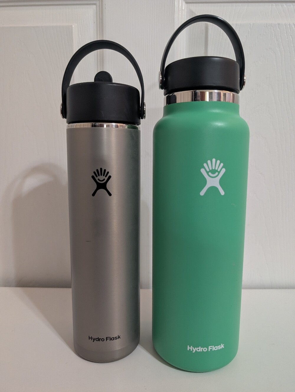 Hydro Flask Water Bottles Lot Of 2 Green 40 oz Gray 24 oz Insulated Straw
